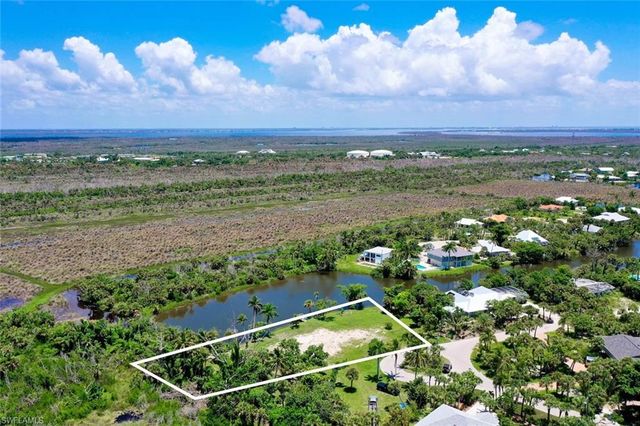 4037 Coquina DR, Sanibel, FL 33957
