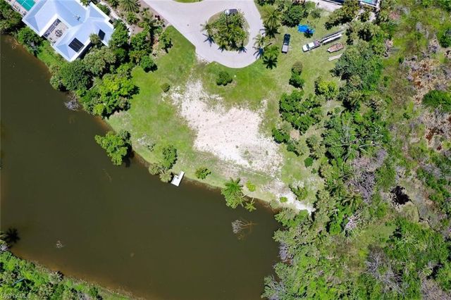 4037 Coquina DR, Sanibel, FL 33957