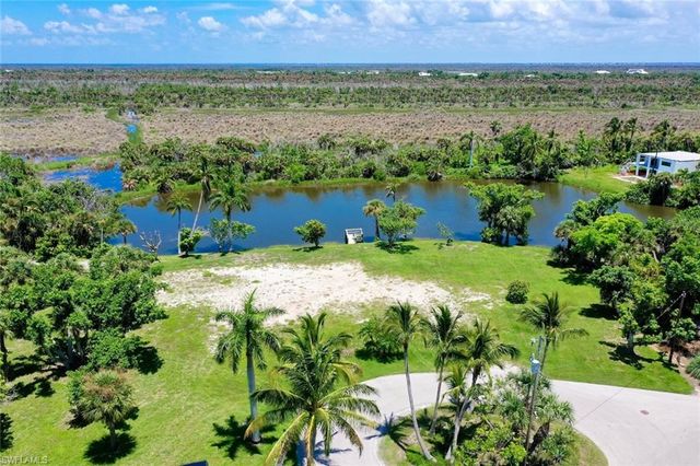 4037 Coquina DR, Sanibel, FL 33957