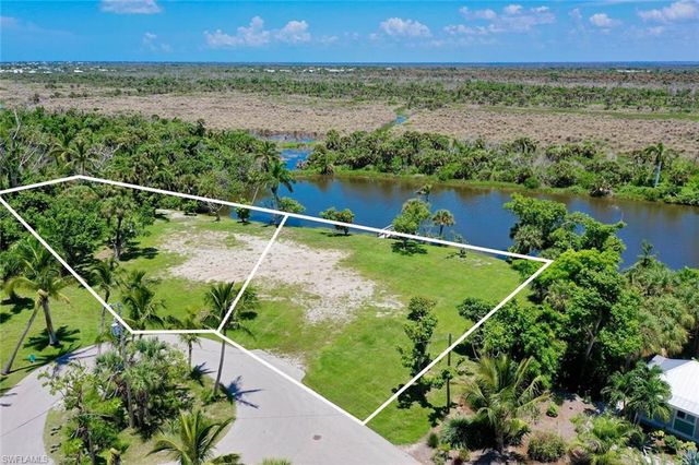 4037 Coquina DR, Sanibel, FL 33957