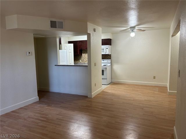 2606 South Durango Drive 151, Las Vegas, NV 89117