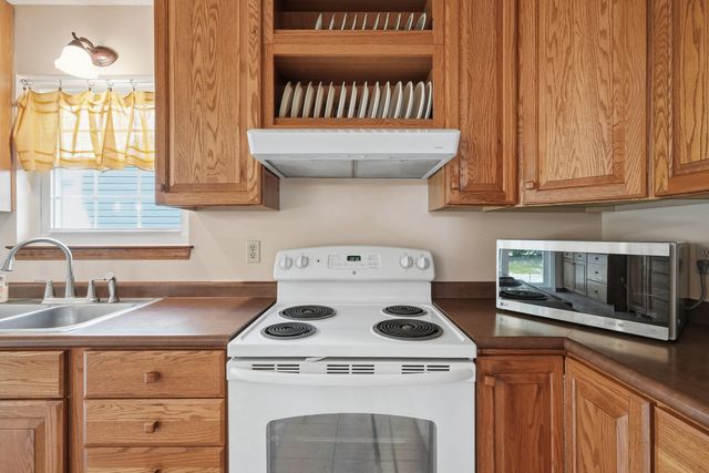 2800 Old Carriage Lane, Fort Walton Beach, FL 32547