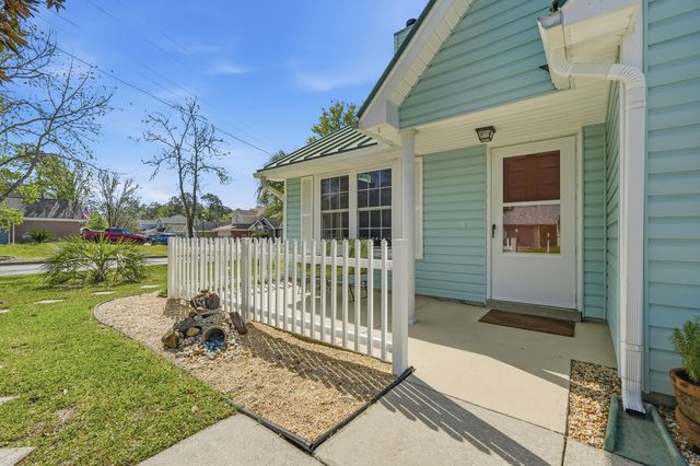 2800 Old Carriage Lane, Fort Walton Beach, FL 32547