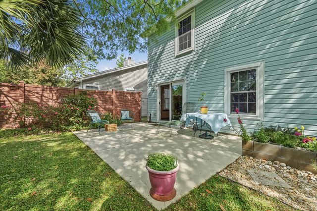 2800 Old Carriage Lane, Fort Walton Beach, FL 32547