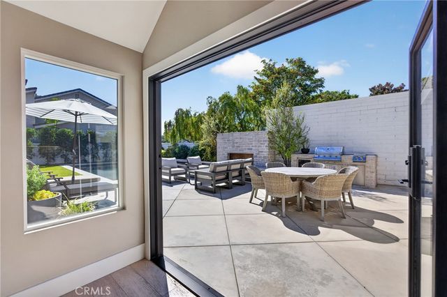 16001 Santa Barbara, Huntington Beach, CA 92649