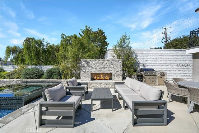 16001 Santa Barbara, Huntington Beach, CA 92649