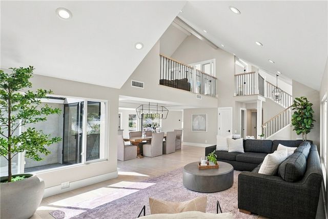 16001 Santa Barbara, Huntington Beach, CA 92649
