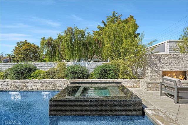 16001 Santa Barbara, Huntington Beach, CA 92649