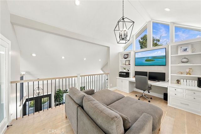 16001 Santa Barbara, Huntington Beach, CA 92649