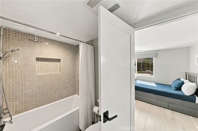 16001 Santa Barbara, Huntington Beach, CA 92649