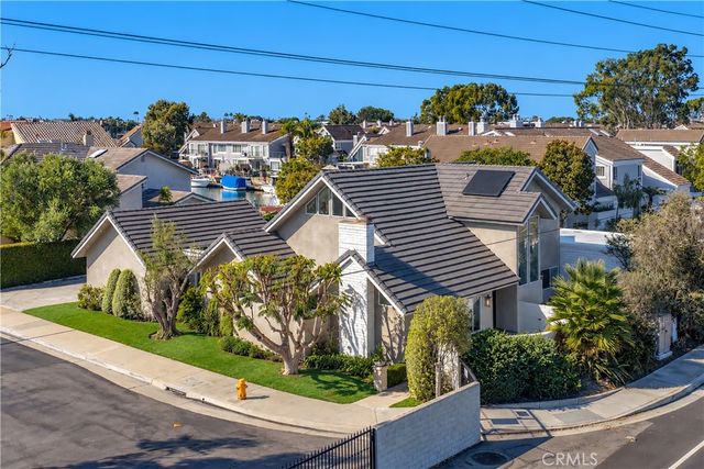 16001 Santa Barbara, Huntington Beach, CA 92649