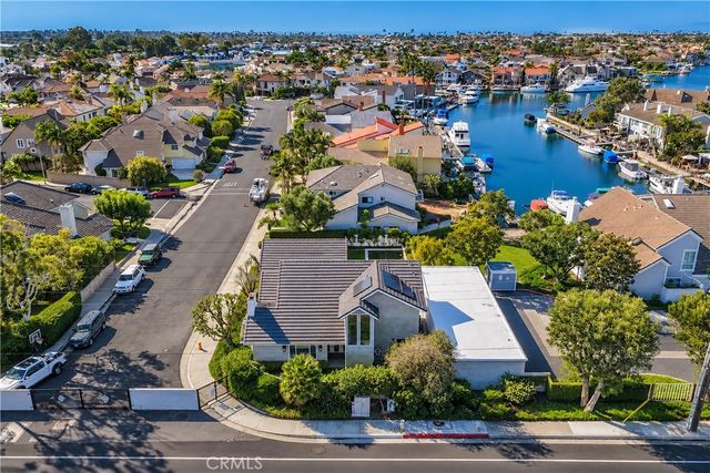 16001 Santa Barbara, Huntington Beach, CA 92649