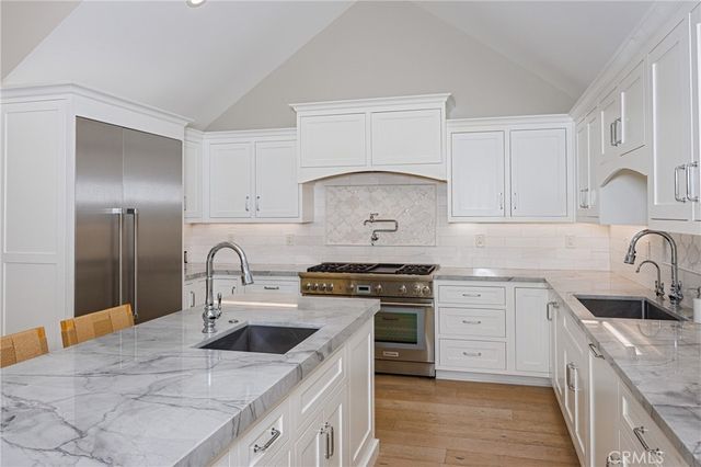 16001 Santa Barbara, Huntington Beach, CA 92649