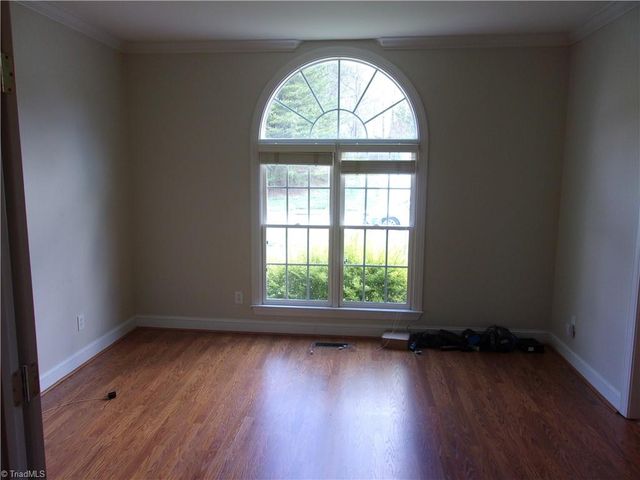 4423 Hunter Oaks Court, High Point, NC 27265