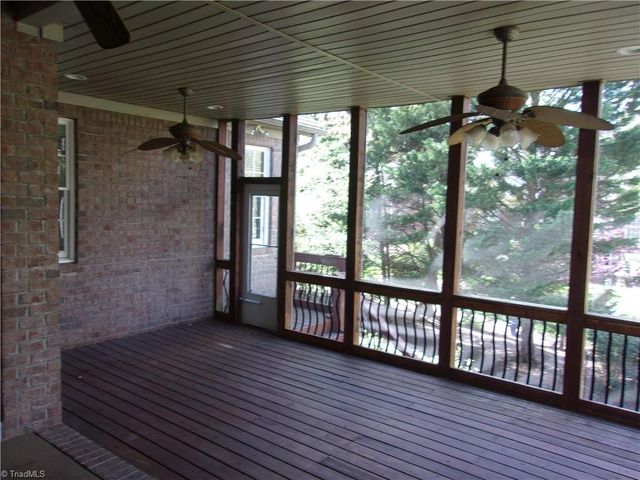 4423 Hunter Oaks Court, High Point, NC 27265