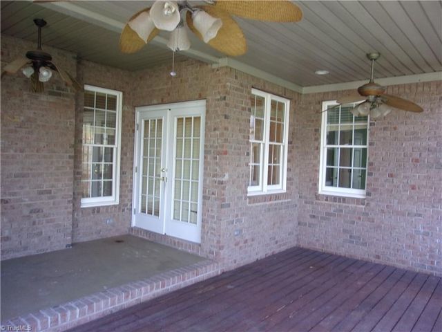 4423 Hunter Oaks Court, High Point, NC 27265