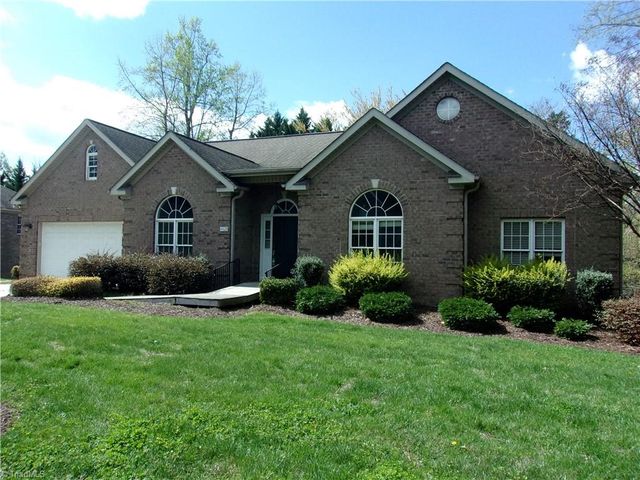4423 Hunter Oaks Court, High Point, NC 27265