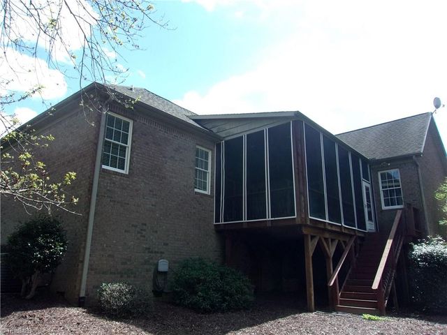 4423 Hunter Oaks Court, High Point, NC 27265