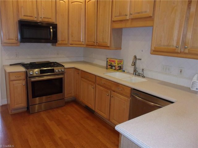 4423 Hunter Oaks Court, High Point, NC 27265