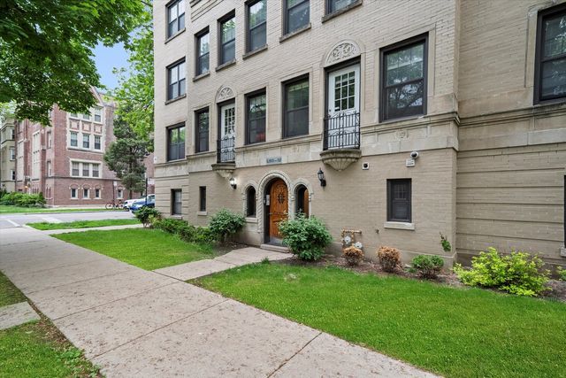 6300 N Rockwell Street ADX, Chicago, IL 60659