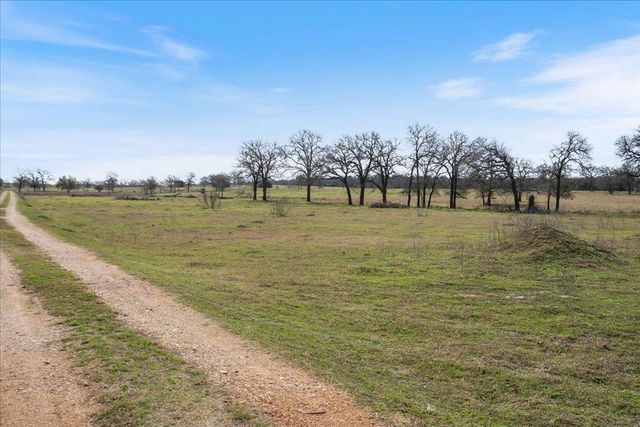 4504 State Highway 304, Rosanky, TX 78953
