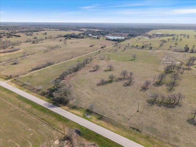 4504 State Highway 304, Rosanky, TX 78953