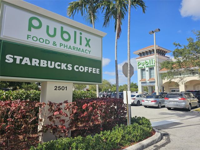 1332 Bayview Drive 402, Fort Lauderdale, FL 33304