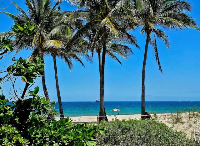 1332 Bayview Drive 402, Fort Lauderdale, FL 33304