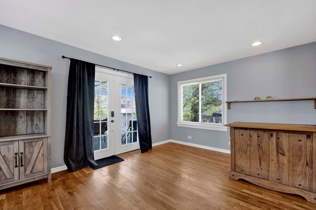 3721 W Shakespeare Avenue, Chicago, IL 60647