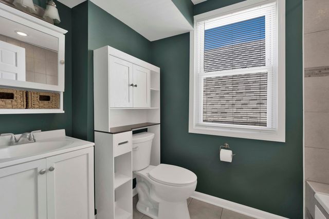 3721 W Shakespeare Avenue, Chicago, IL 60647