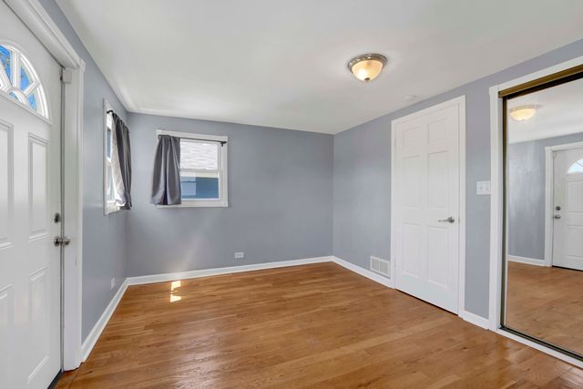 3721 W Shakespeare Avenue, Chicago, IL 60647