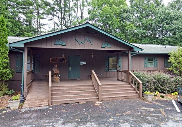705 Laurel Ridge Drive, Ellijay, GA 30536