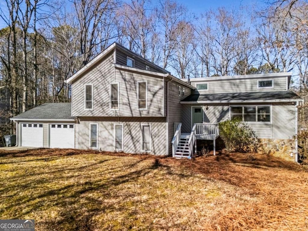 4519 Glenforest Drive NE, Roswell, GA 30075