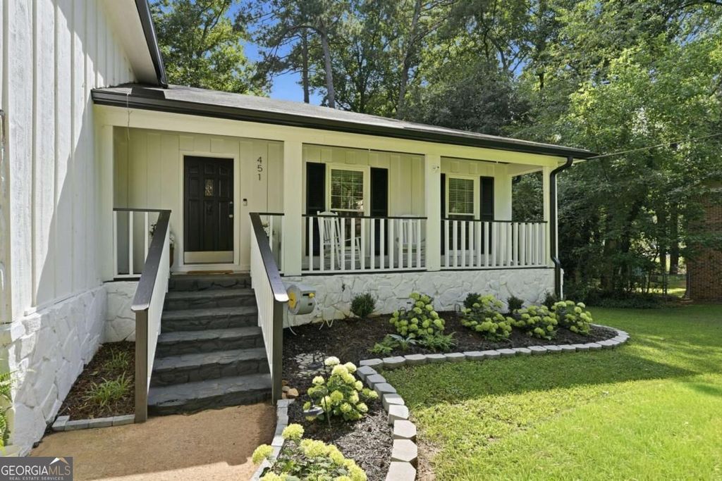 451 Little John Drive NW, Lilburn, GA 30047 — photo 2