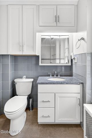 116 Maple Avenue, Troy, NY 12180