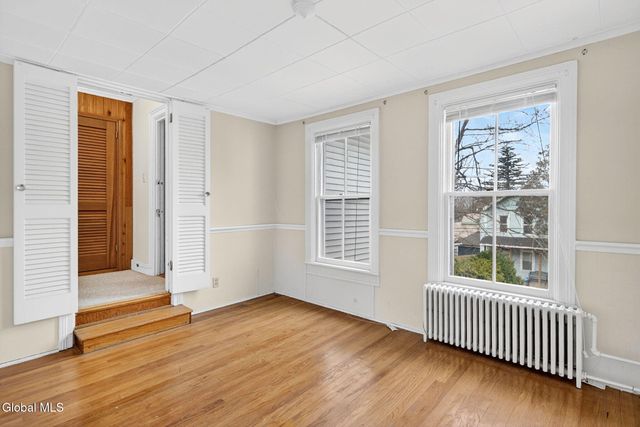 116 Maple Avenue, Troy, NY 12180