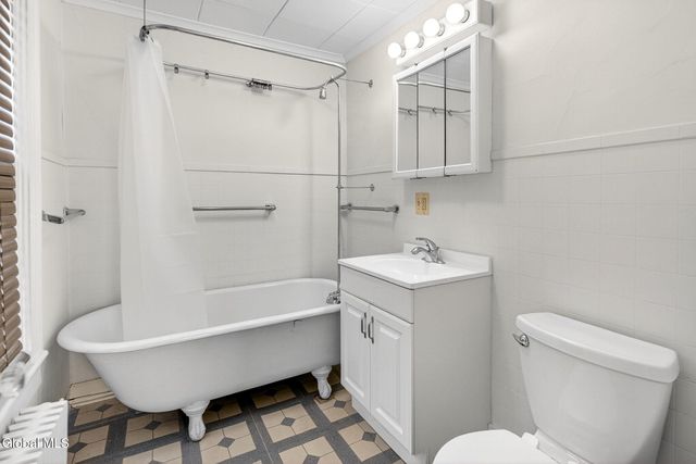 116 Maple Avenue, Troy, NY 12180