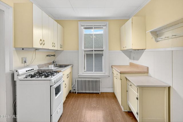 116 Maple Avenue, Troy, NY 12180