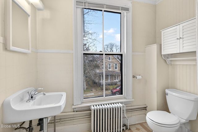 116 Maple Avenue, Troy, NY 12180