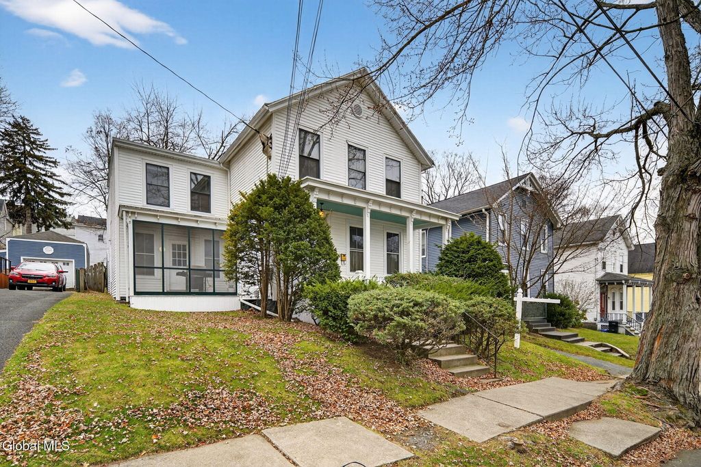 116 Maple Avenue, Troy, NY 12180