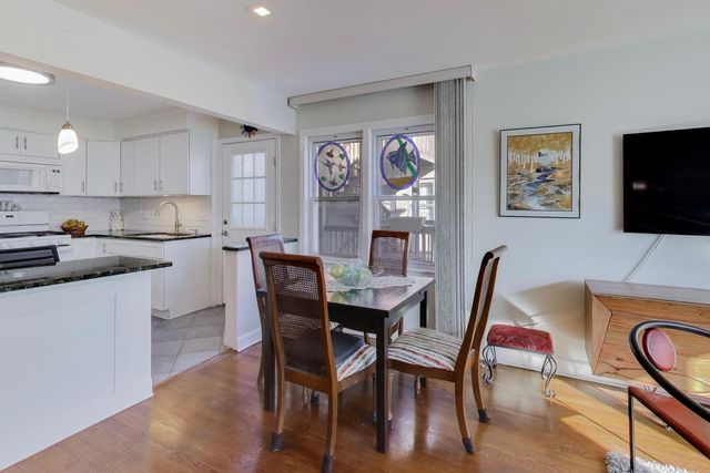 8428 McCormick Boulevard, Skokie, IL 60076