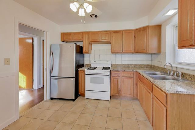 8428 McCormick Boulevard, Skokie, IL 60076