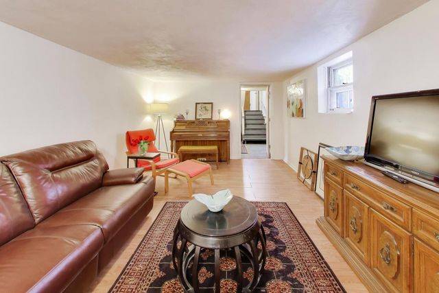 8428 McCormick Boulevard, Skokie, IL 60076