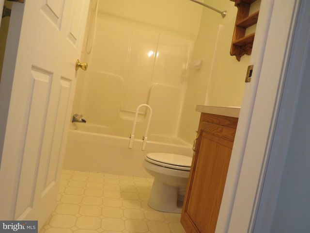 529 HONEYSUCKLE CT, New Hope, PA 18938