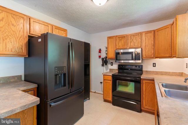 37362 E SPICER DR, Mechanicsville, MD 20659