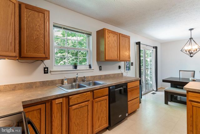 37362 E SPICER DR, Mechanicsville, MD 20659