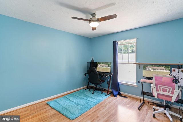 37362 E SPICER DR, Mechanicsville, MD 20659