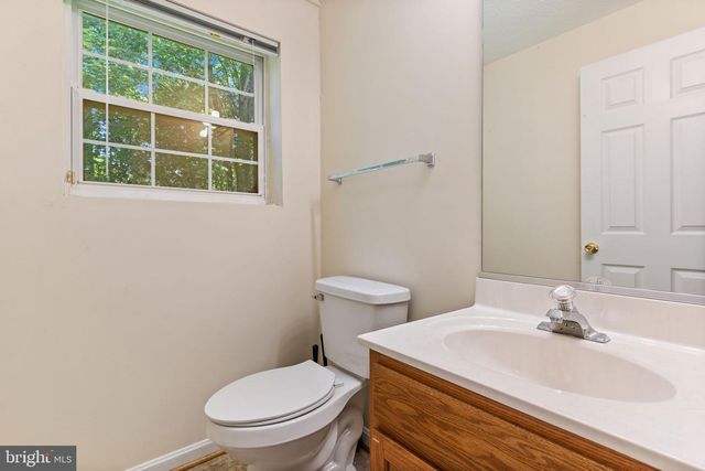 37362 E SPICER DR, Mechanicsville, MD 20659