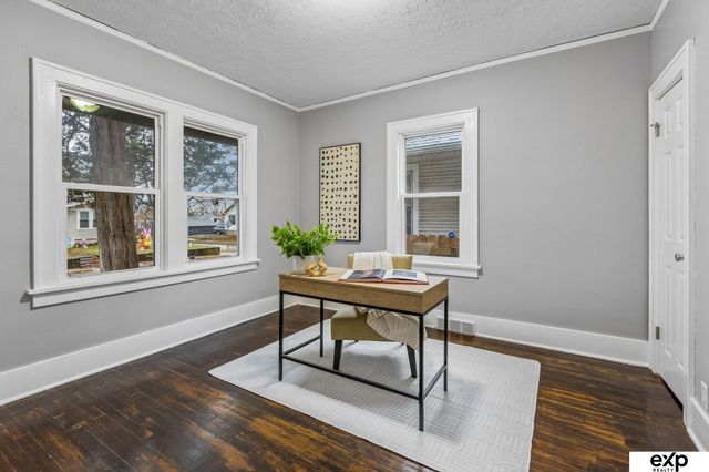 2450 Newport Avenue, Omaha, NE 68112