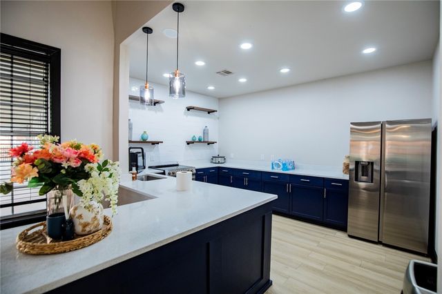 4230 NW Meadow Creek Circle, Fayetteville, AR 72703